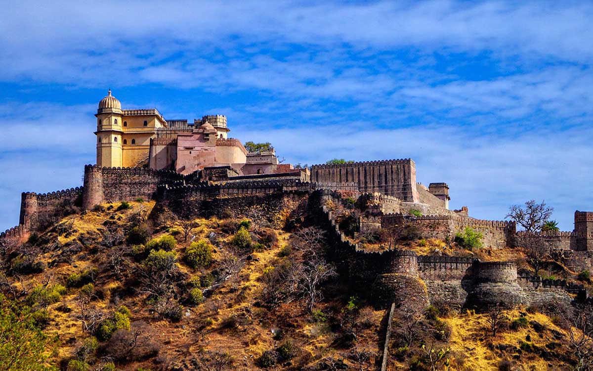 khumbhalgarh-fort-rajasthan-Haveli-Ashram-and-Resorts-Ghanerao